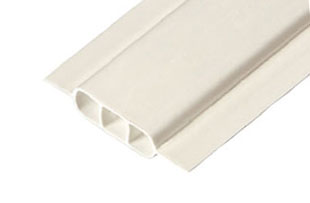 closeup of bottom of one solitube slat