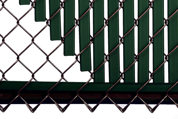 Chain Link Brown Double Wall Tube™ Privacy Slat for 5ft High Fence Bottom Lock 